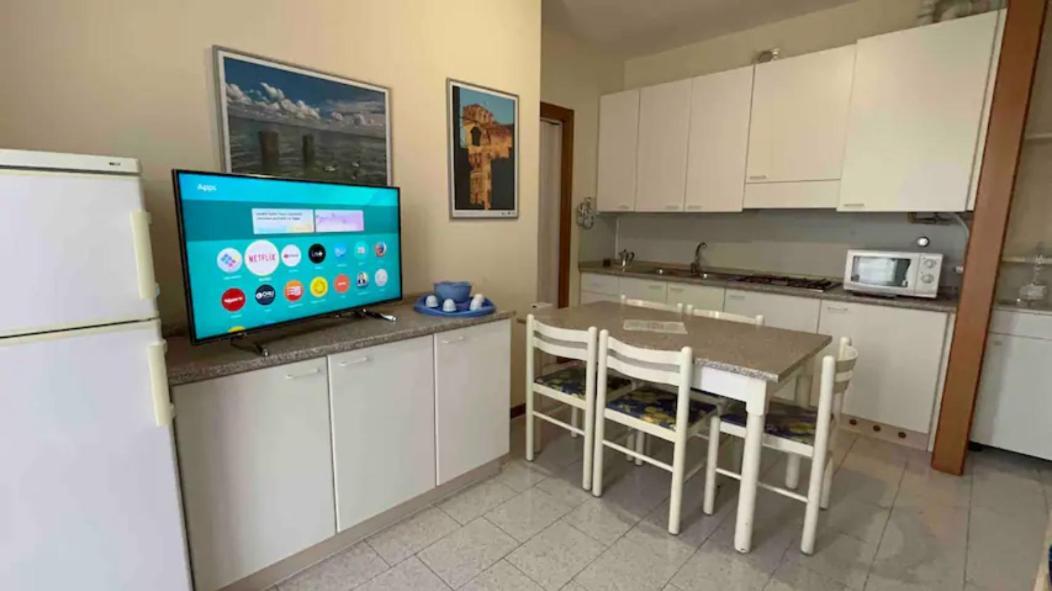 Free Parking - Blue Apartment Vicino Al Centro Sirmione Exteriér fotografie