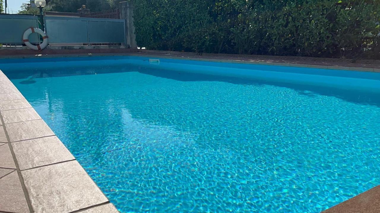 Free Parking - Blue Apartment Vicino Al Centro Sirmione Exteriér fotografie